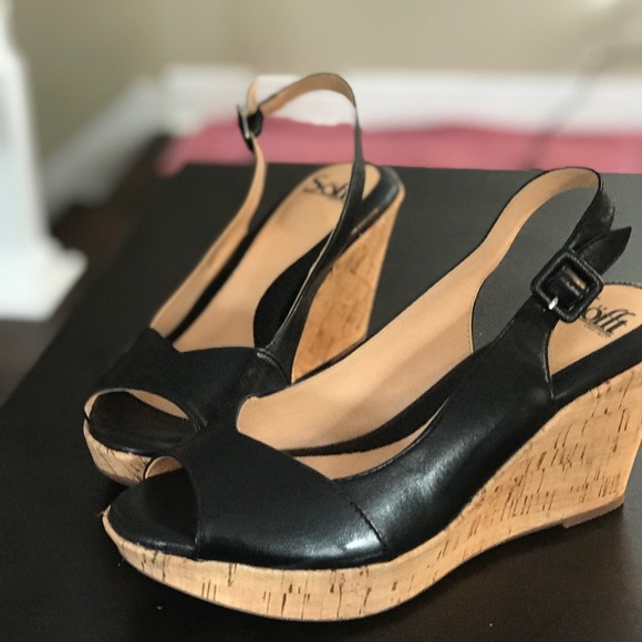 Sofft Peep Toe Wedges Black Leather Size 8 - Picture 1 of 14
